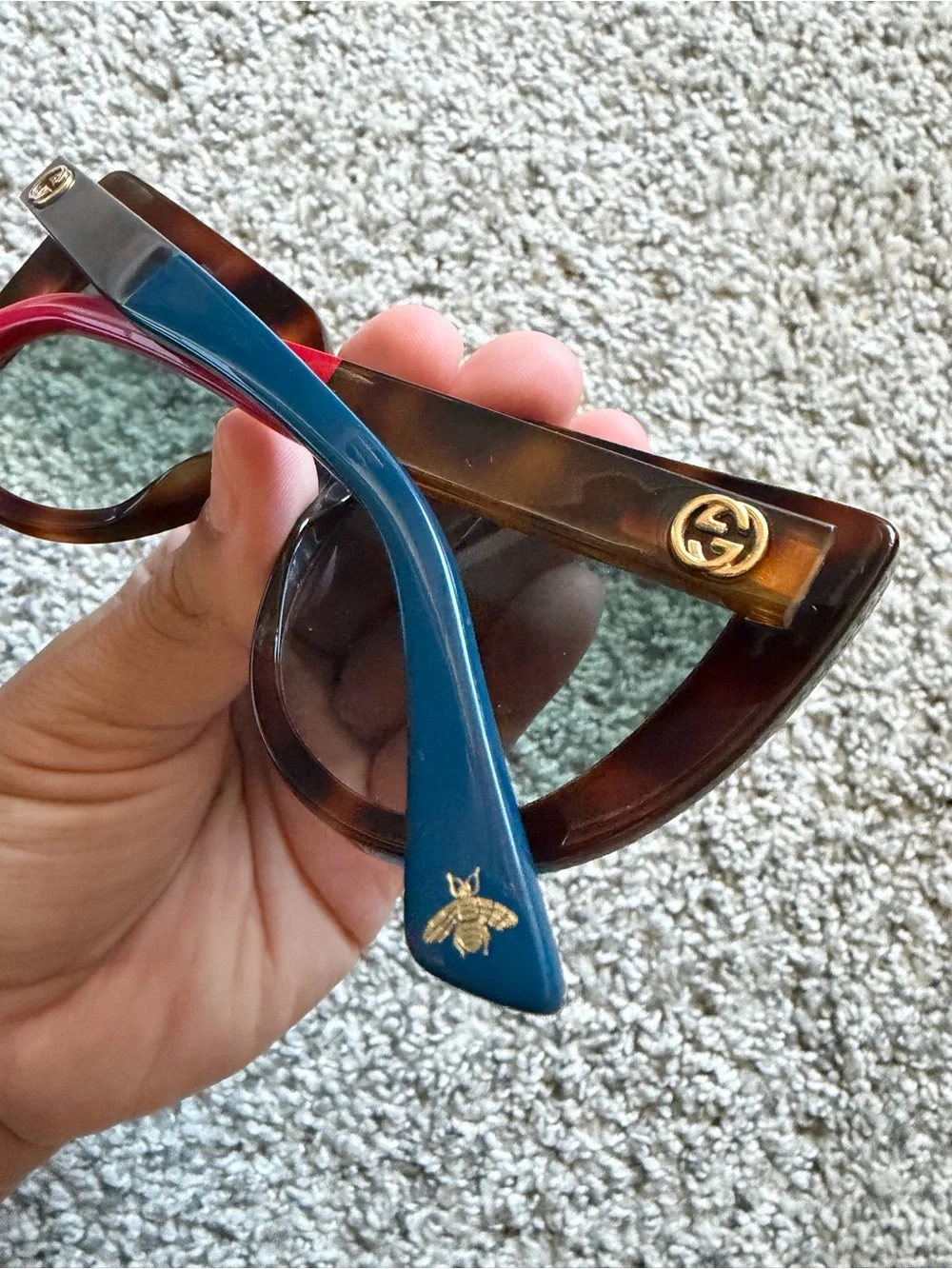 Gucci Cateye Tortoise Sunglasses with Satin Drawstring Pouch